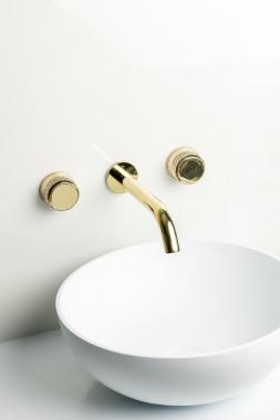 Смеситель из стены AURA на 3 отв. GOLD	